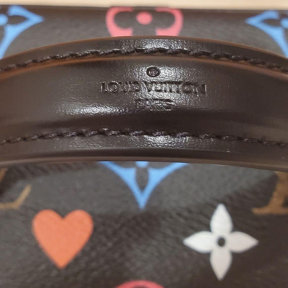 Authentic Limited Edition (time-capsule style) Louis Vuitton "Game On" Vanity PM - Picture 4 of 16